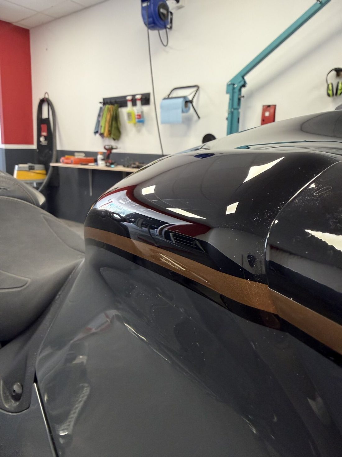 Carrosserie réparée après débosselage sans peinture à Pertuis